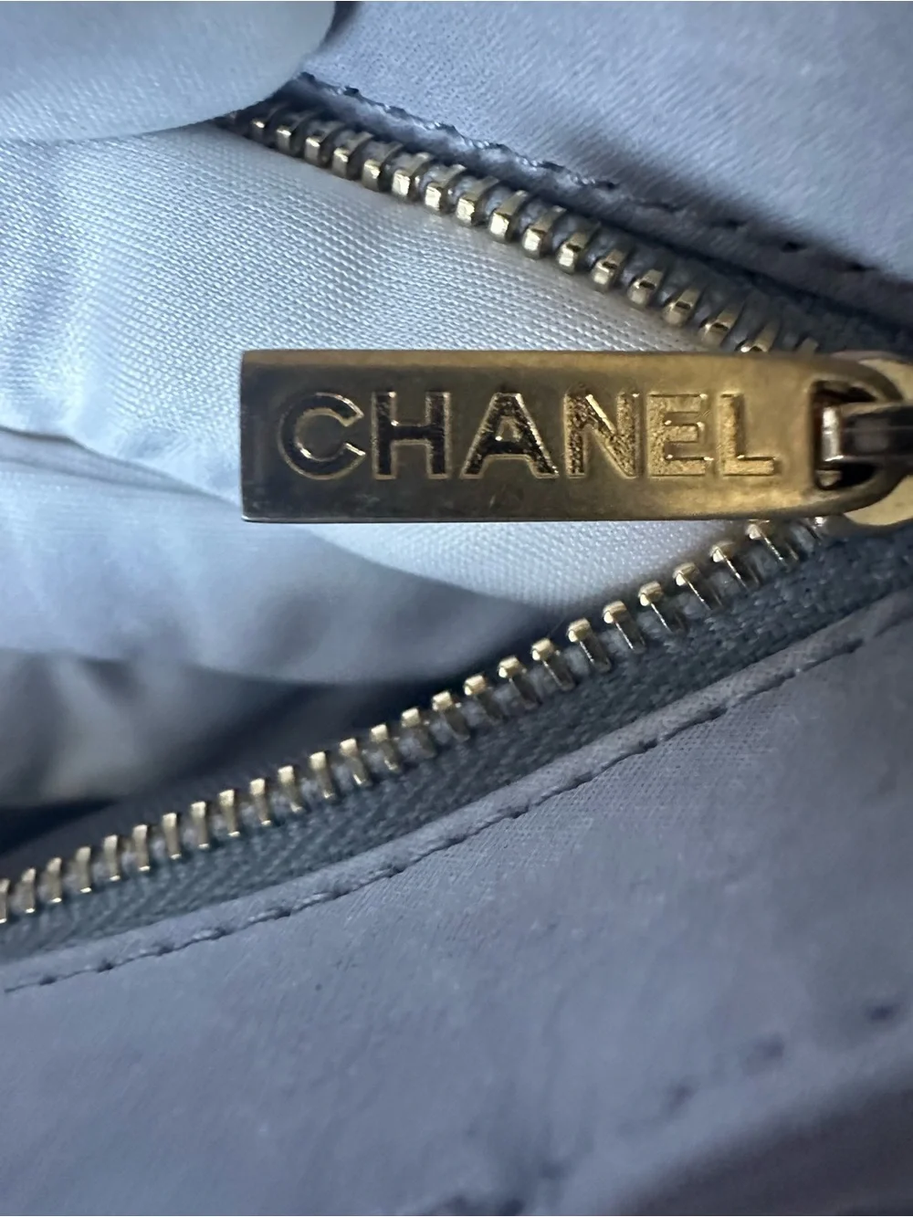 CHANEL Quilted Lambskin Shoulder Bag in Light Gray with Gold Hardware